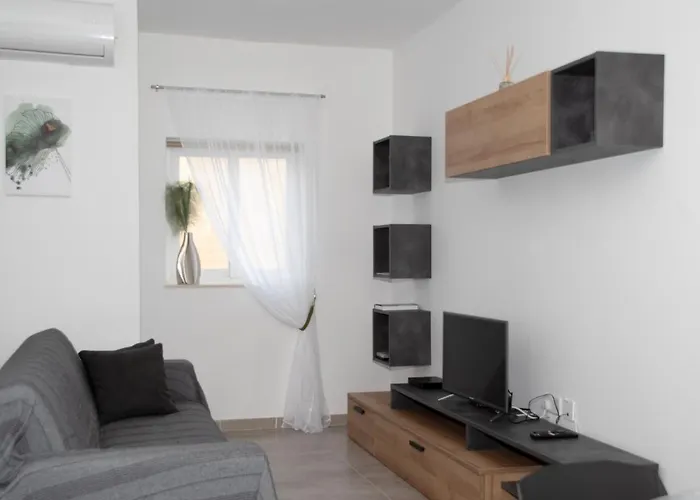 Cerviola Etrin Court * Marsaskala